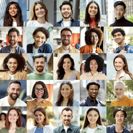 Kolaż dwudziestu czterech uśmiechniętych osób w różnym wieku i o różnym wyglądzie, symbolizujący różnorodność pacjentów korzystających z leczenia ortodontycznego nakładkami Invisalign®.